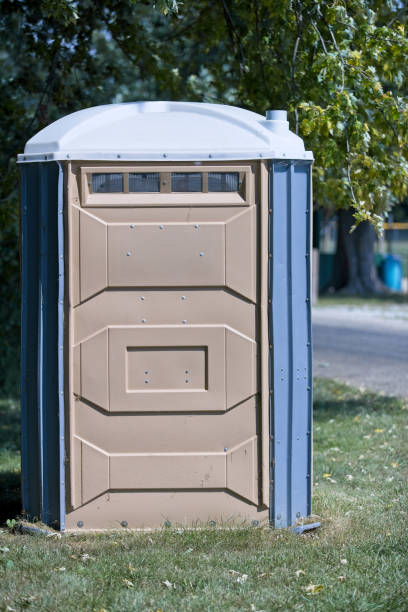 Best Luxury portable toilet rental  in Otterbe, IN